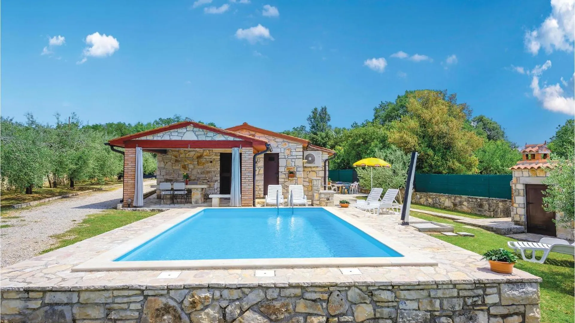 Amazing Home In Rovinj With Outdoor Swimming Pool